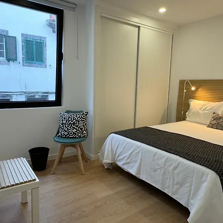 Living Pdl 2 Ponta Delgada