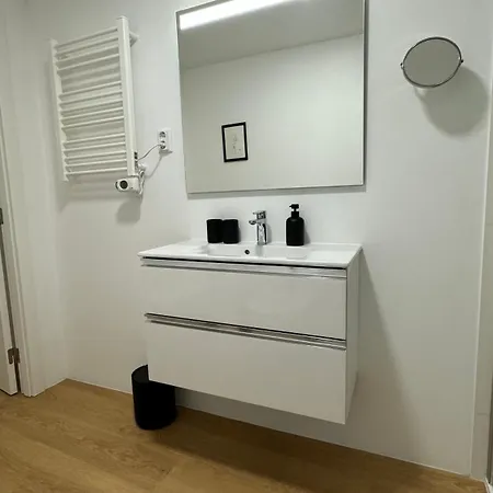 Living Pdl 2 Ponta Delgada